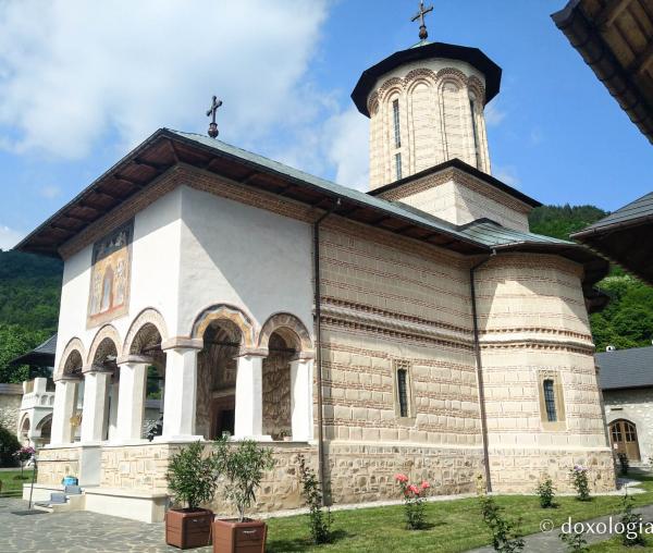 Mănăstirea Polovragi