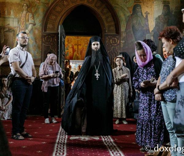Tundere în monahism la Mănăstirea „Sfinții Trei Ierarhi” din Iași