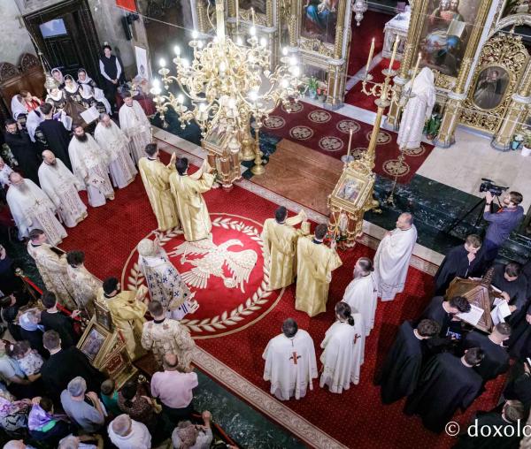 Momente din cadrul Sfintei Liturghii