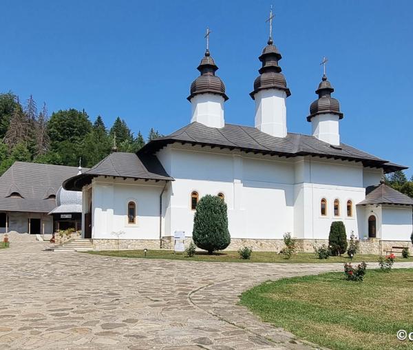 Mănăstirea „Tuturor Sfinţilor” – Almaş