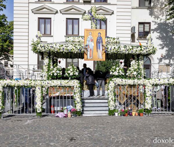 (Foto) Jurnal de pelerin la Sfânta Cuvioasă Parascheva – Ziua I
