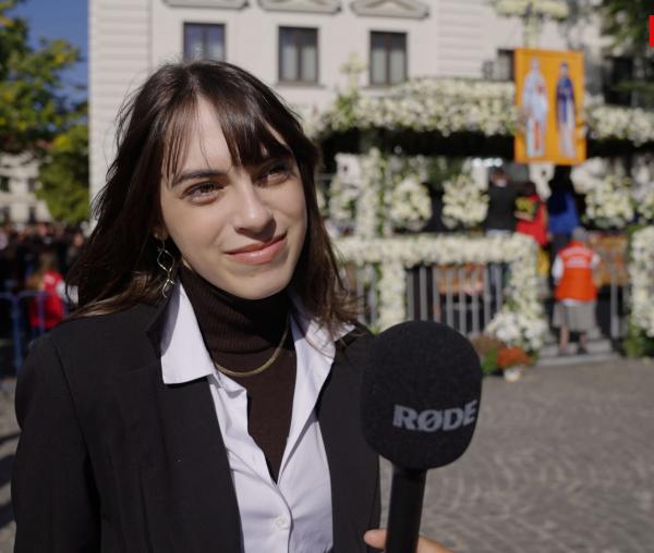 (Video) La Piatra Neamț, cu inima spre Grecia – și cu un premiu I la Olimpiada Internațională de Neogreacă
