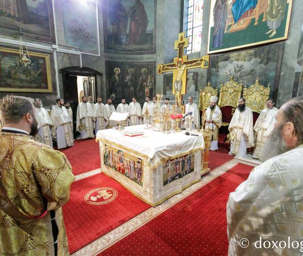 PS Damaschin Dorneanul a slujit Sfânta Liturghie în a șasea zi a Hramului Sfintei Parascheva