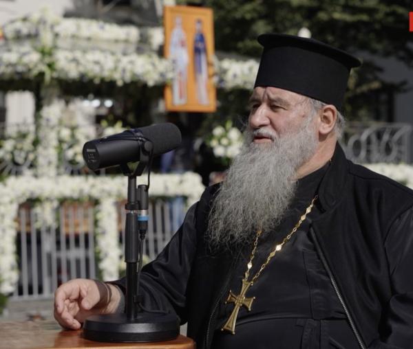 Pr Dosoftei baldachin