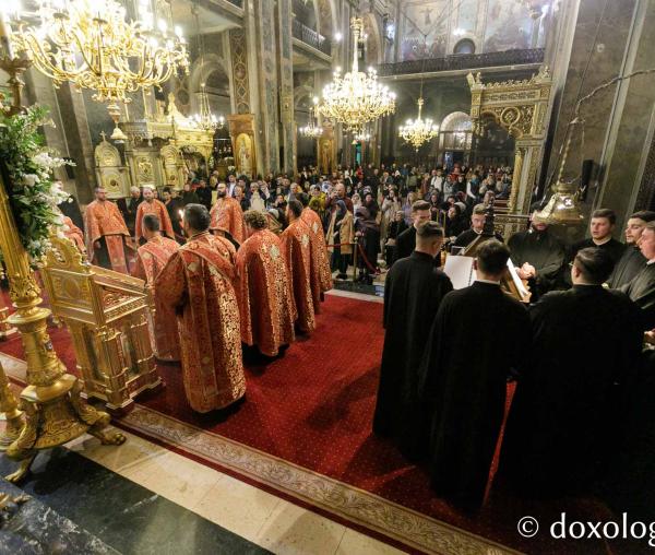 Priveghere în cinstea Sfântului Gheorghe la Catedrala Mitropolitană din Iași