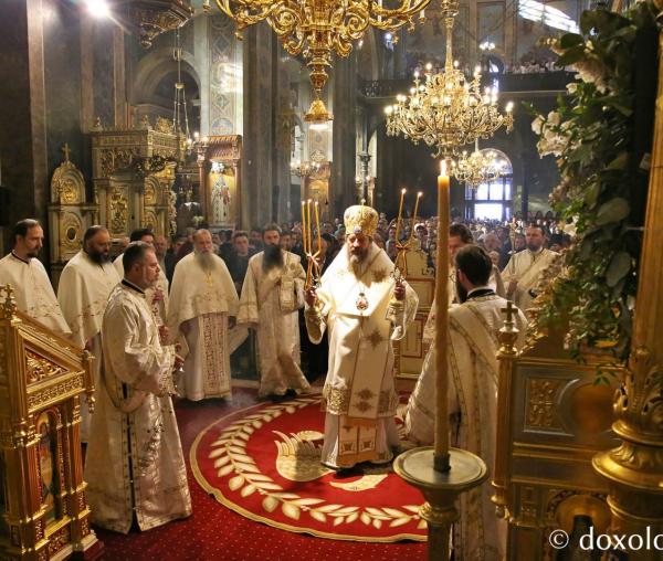 PS Nichifor Botoșăneanul, Episcop-vicar al Arhiepiscopiei Iașilor, săvârșind Sfânta Liturghie la Catedrala Mitropolitană / Foto: Flavius Popa
