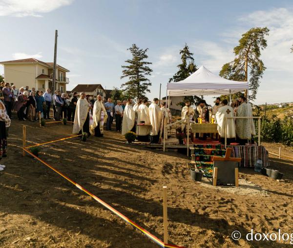 A fost pusă piatra de temelie pentru biserica parohiei Miroslava III