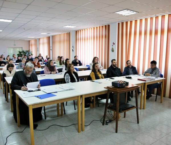 Întâlnirea anuală de lucru a asistenților sociali din Arhiepiscopia Iașilor, la Mănăstirea Văratec / Foto: Flavius Popa
