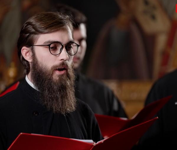 (Video) Corul Chivotul – „Dumnezeu Prea Sfântul”, glasul 1