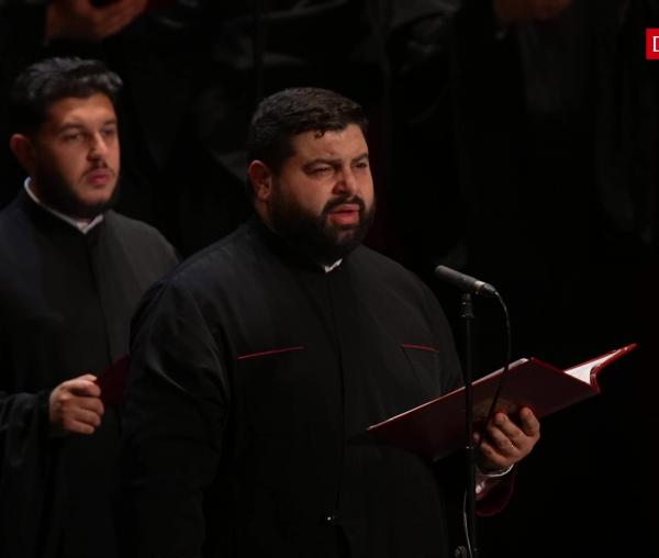 (Video) Grupul psaltic „Tronos” al Catedralei Patriarhale – Colindul tatălui