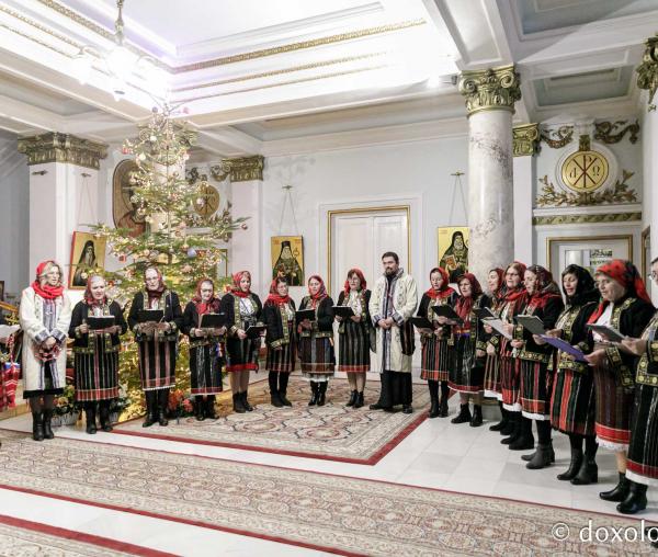 (Foto) Grupul „Sf. Mina” din satul Focuri – Colindători la Reședința Mitropolitană 2023