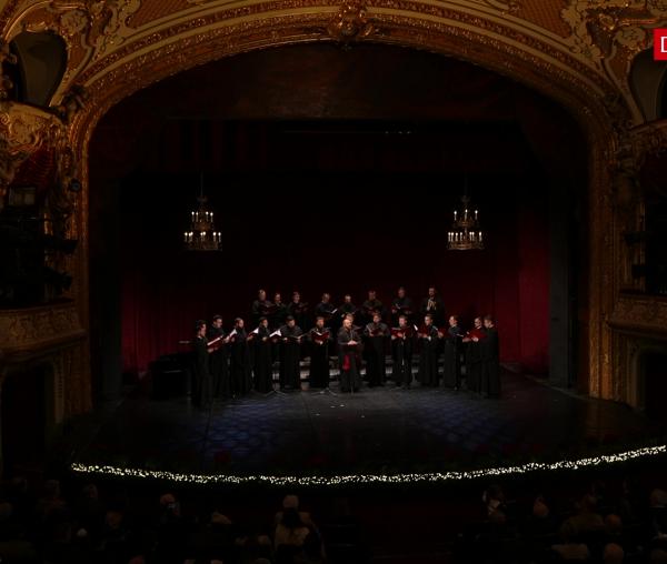 (Video) Grupul psaltic „Tronos” al Catedralei Patriarhale – Ia, sculați, boierii mari!