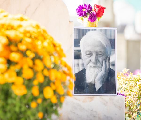 Mormântul părintelui Dumitru Stăniloae / sursa foto: basilica.ro