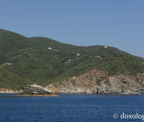 Sihăstria Colciu văzută de pe mare