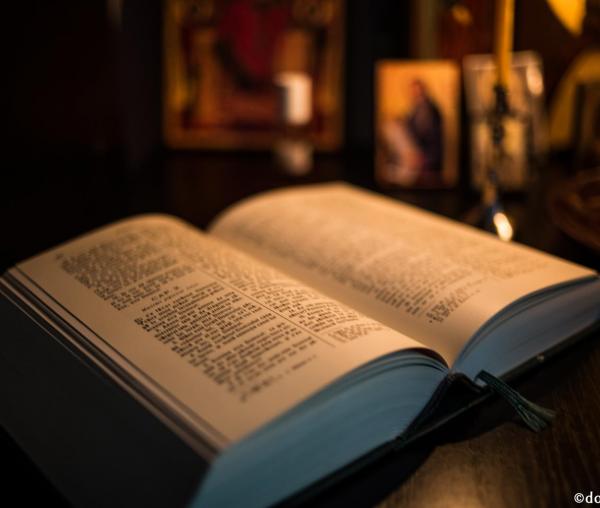 Biblie deschisă