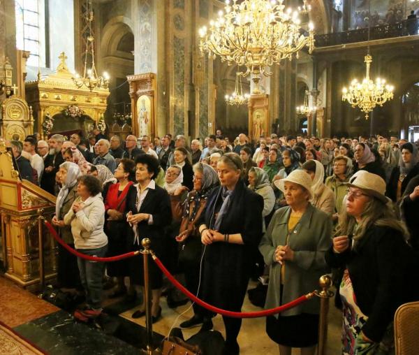 (Video) Slujire arhierească, în Duminica Tomei, la Catedrala Mitropolitană din Iași
