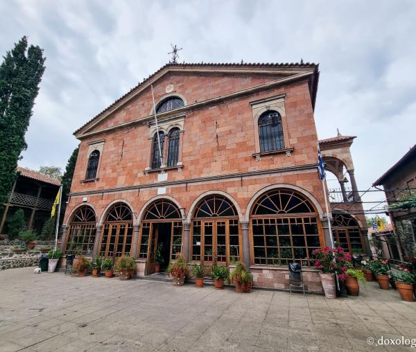 Mănăstirea „Sfântul Arhanghel Mihail” (Taxiarchis) din Insula Lesvos, Grecia