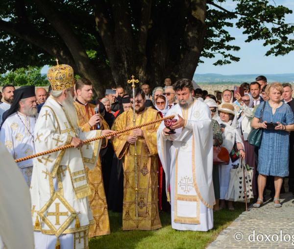 Biserica Mănăstirii Bârnova a primit haina cea nouă a sfințirii