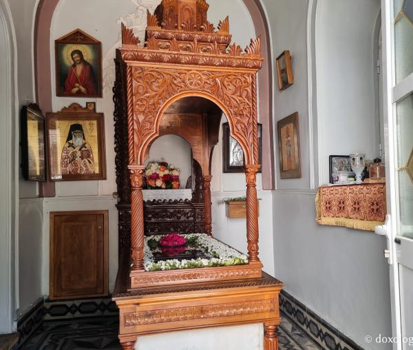 Mormântul Sfântului Macarie Notara, episcopul Corintului