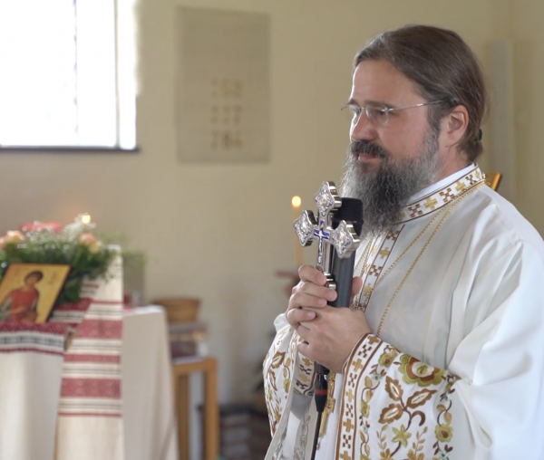 (Video) PS Macarie: „Cum ne ajută Sfântul Pantelimon într-un climat de tensiune și opresiune?”