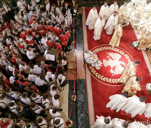 (Foto) Sfânta Liturghie la Catedrala Mitropolitană în încheierea celei de-a patra ediții a Întâlnirii Tinerilor Ortodocși din Moldova