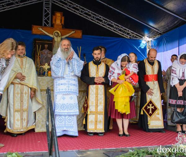 Credincioșii din Mândrești-Ungureni au, începând de astăzi, o nouă biserică