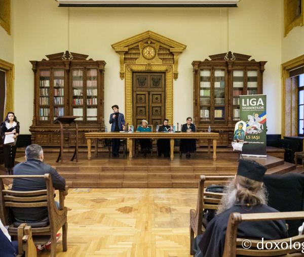 Cartea „Întoarcerea în adâncuri după aproape un secol” a fost lansată la Iași