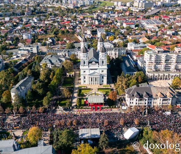 Sfânta Cuvioasă Parascheva, cinstită în rugăciune de mii de suflete în capitala Ortodoxiei românești