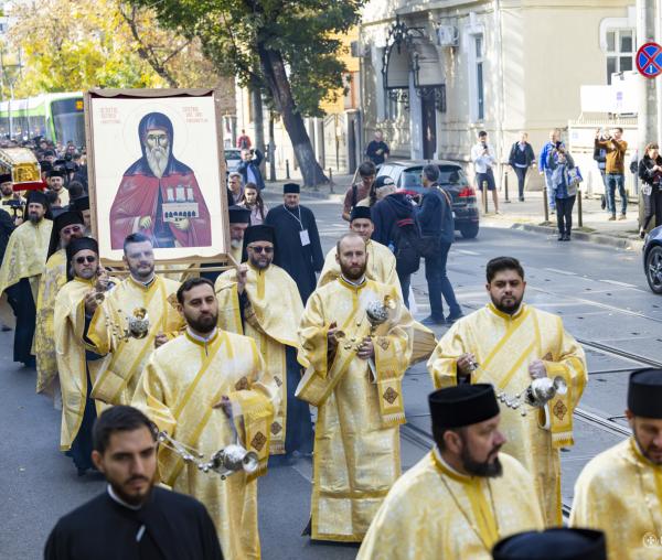 La pas, alături de prietenii lui Hristos: Calea Sfinților, pe străzile din Capitală