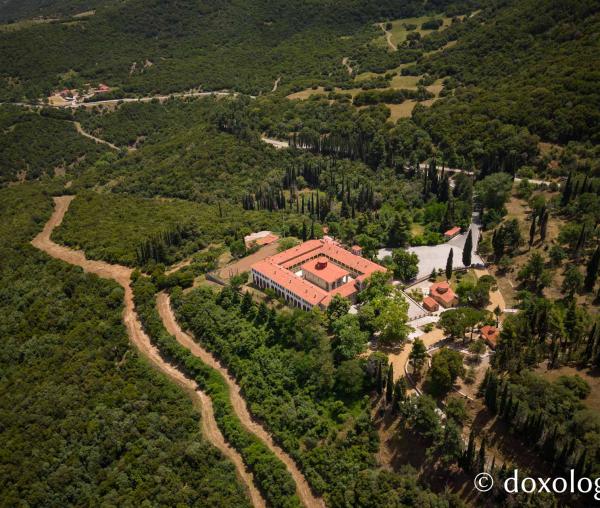 Mănăstirea Aghia Lavra