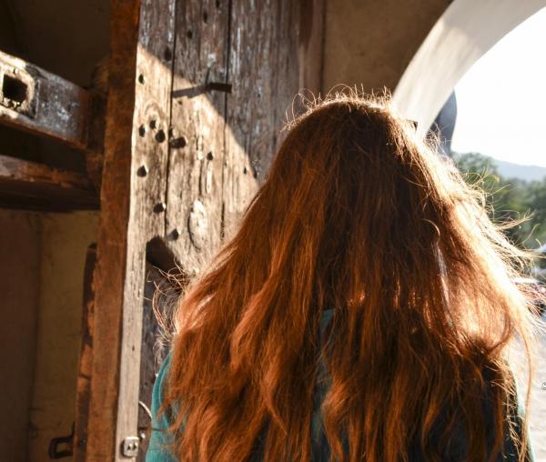 (Video) Adolescența – o provocare pentru părinți. Ce să faci și ce să eviți