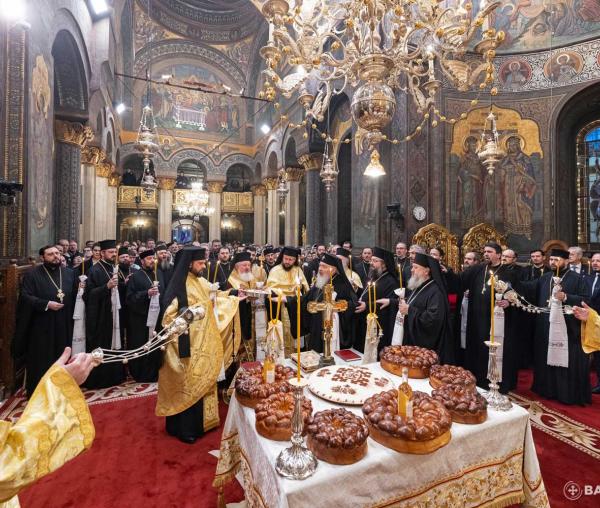 Cei 16 sfinții români canonizați, pomeniți pentru ultima oară în cadrul slujbei parastasului