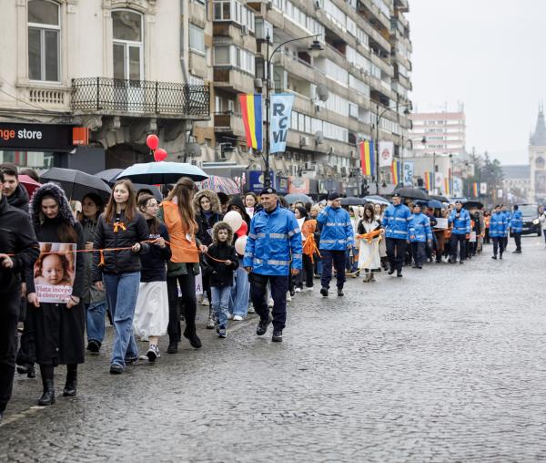 Mii de ieșeni la „Marșul pentru viață” 2025 – Fiecare om contează