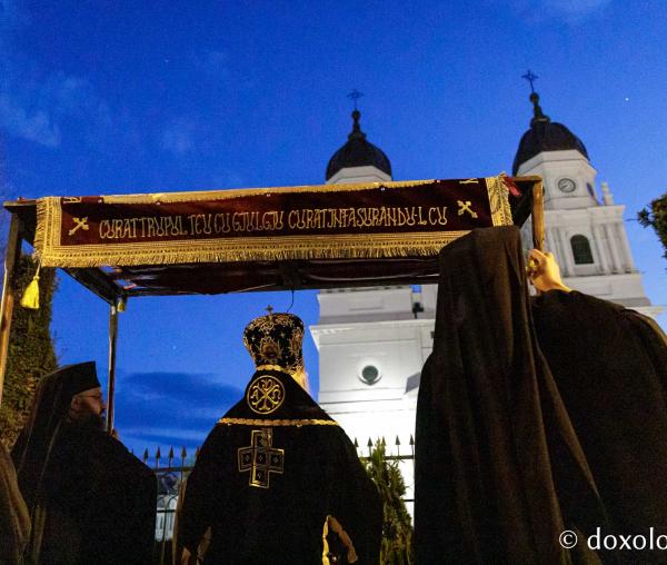 Slujba Prohodului Domnului la Catedrala Mitropolitană din Iași