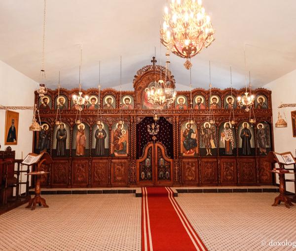 Clipe de rugăciune în Paraclisul Sfântului Paisie Aghioritul de la Mănăstirea Faran din Sinai