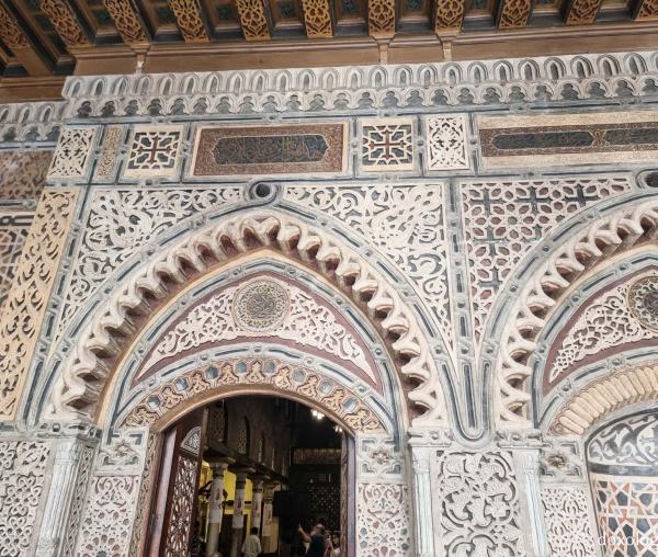 Biserica „Suspendată” din Cairo – biserica ce deține o colecție importantă de icoane și sfinte moaște
