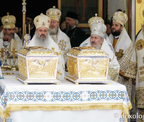 Proclamarea locală a canonizării Sfinților Cuvioși Cleopa și Paisie de la Sihăstria