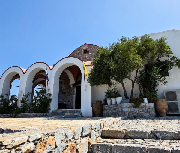 „Panaghia Castelului” – biserica din Insula Leros care adăpostește moaștele Sfintei Cuvioase Gavrilia Papaiannis