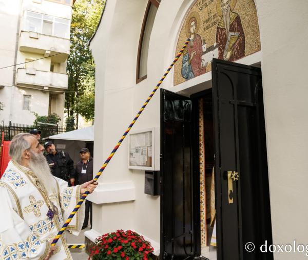 (Video) IPS Teofan a resfințit Biserica „Sfântul Pantelimon” din Iași și a binecuvântat pictura interioară