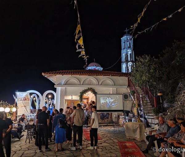 Sub ocrotirea Maicii Domnului și a Sfântului Dimitrie –  biserica situată pe un deal deasupra orașului Sidirokastro