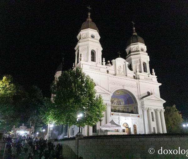 Slujba de priveghere în cinstea Sfintei Cuvioase Parascheva la Catedrala Mitropolitană din Iași