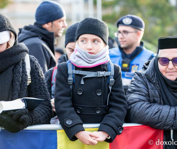Rugăciune care curăță, lumină care unește – pelerini, alături de Sfânta Parascheva și de Sfântul Grigorie Palama