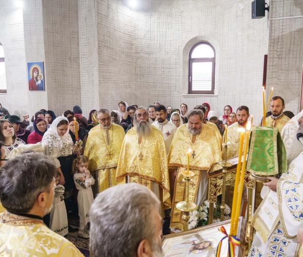 (Video) Slujire arhierească în Parohia Tudor Vladimirescu – Albești