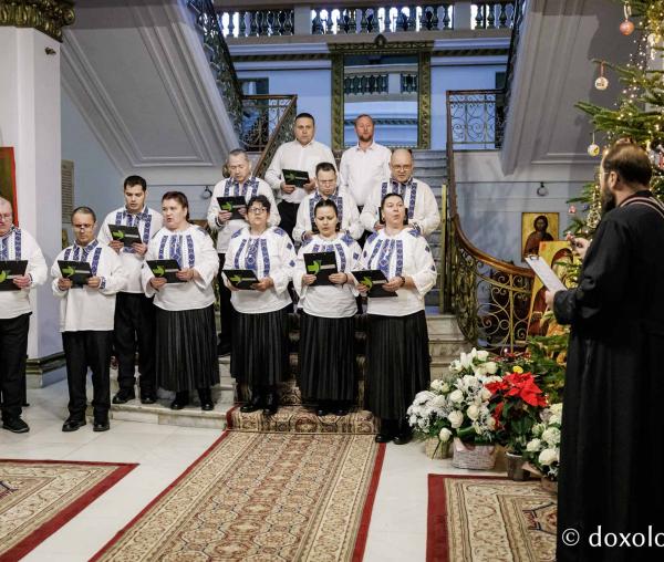 Corul Spitalului Pădureni Grajduri – Colindători la Reședința Mitropolitană 2025