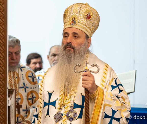 (Video) IPS Teofan: „Să ne asumăm și să pregustăm Împărăția Cerurilor la Sfânta Liturghie”