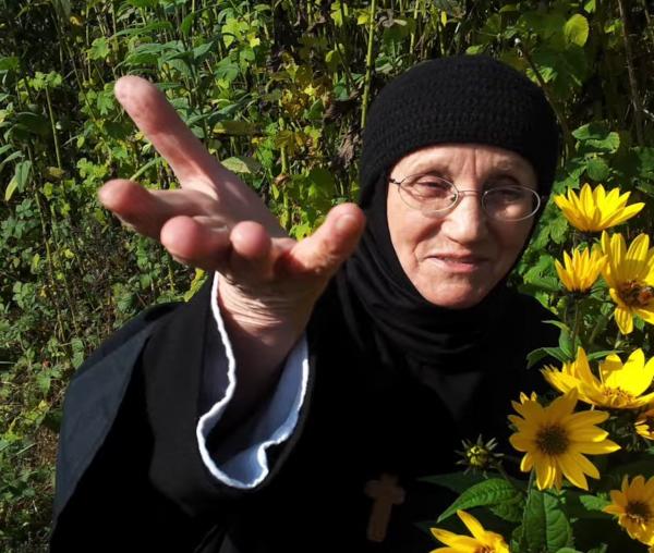 (Audio) Maica Siluana - Cum să deosebim iubirea adevărată de iubirea bolnavă?