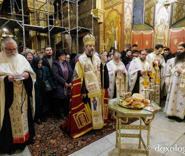 Priveghere la hramul Mănăstirii Sfinții Trei Ierarhi din Iași