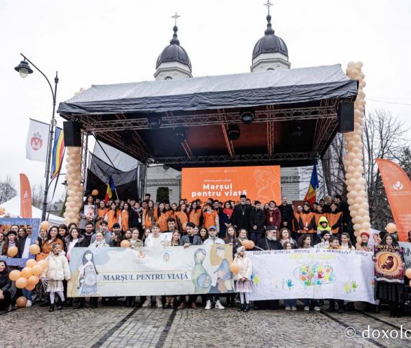 (Video) Marșul pentru viață 2026 la Iași: mesaj de solidaritate pentru mamă și copil