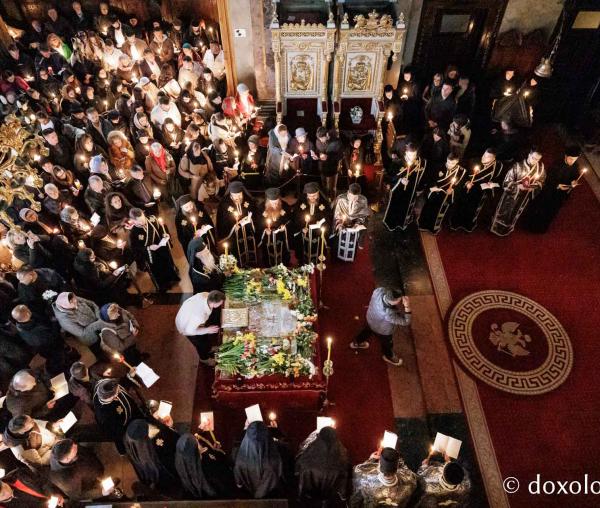 (Foto) Prohodul Domnului la Catedrala Mitropolitana din Iași – 2026