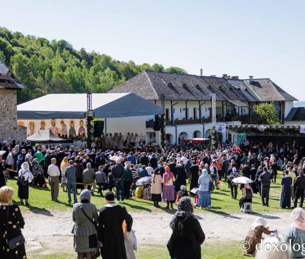 Sfânta Liturghie de la Proclamarea Canonizării Sfintei Cuvioase Matrona de la Hurezi